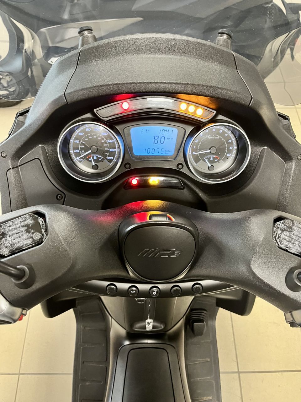 PIAGGIO MP3 350 ABS/ASR 4