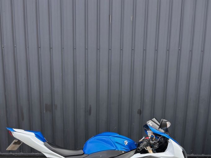 SUZUKI GSX-R 1000 R 4