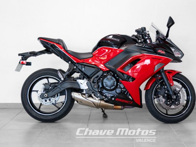 KAWASAKI NINJA 650 4