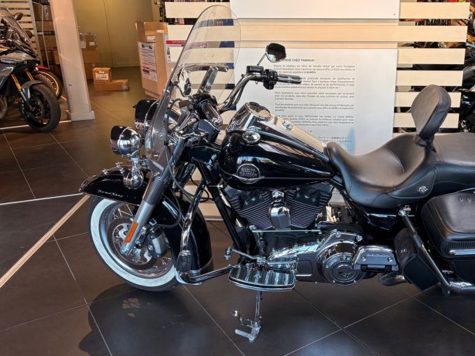 HARLEY-DAVIDSON TOURING ROAD KING 1584 CLASSIC 4