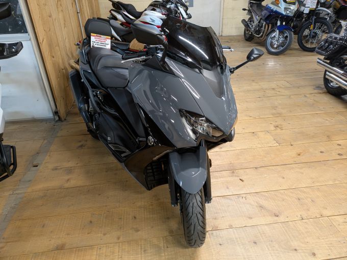 YAMAHA XP T-MAX 560 TECH MAX 4
