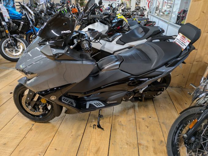 YAMAHA XP T-MAX 560 TECH MAX 4