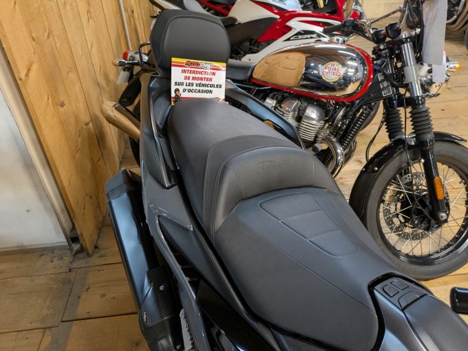 YAMAHA XP T-MAX 560 TECH MAX 4