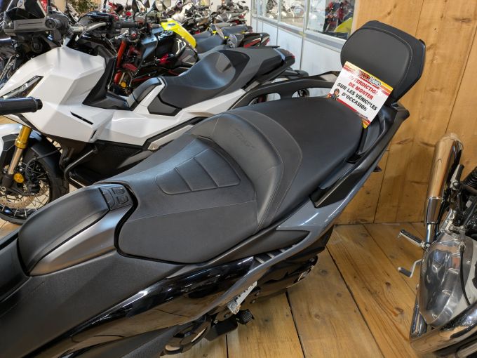 YAMAHA XP T-MAX 560 TECH MAX 4
