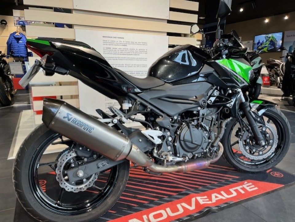 KAWASAKI Z400 4