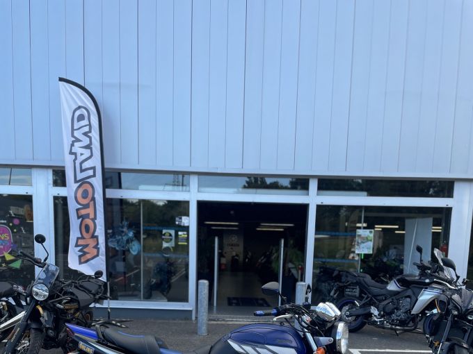 YAMAHA XJR 1300 4