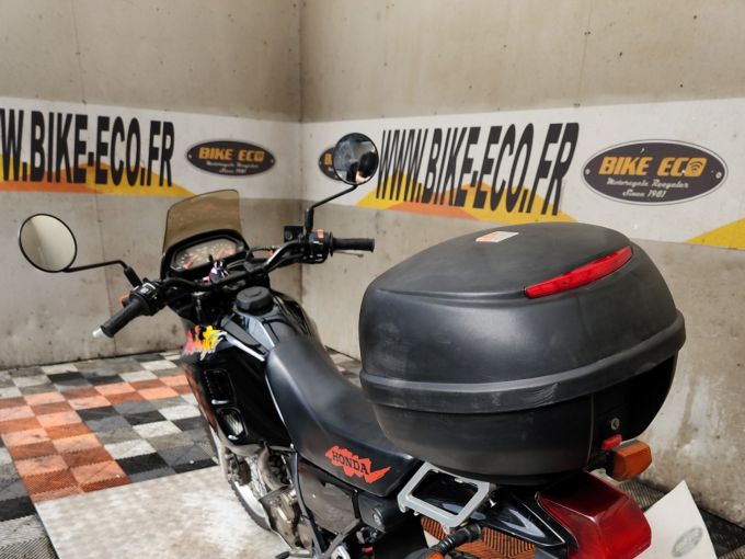 HONDA NX DOMINATOR 4