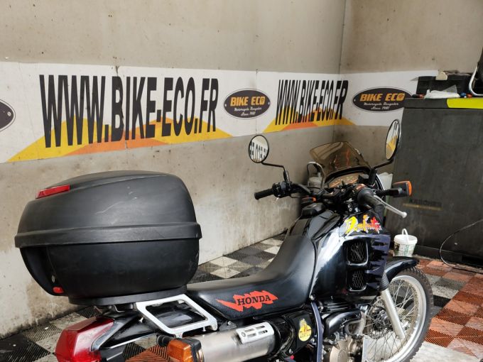 HONDA NX DOMINATOR 4