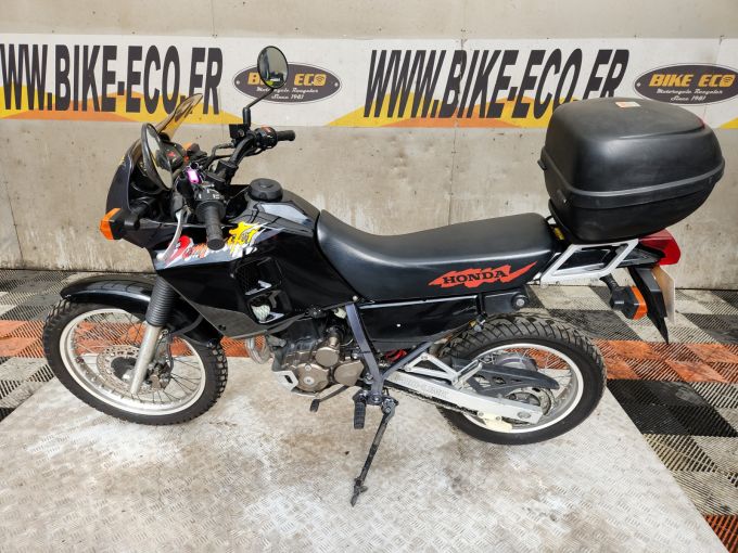 HONDA NX DOMINATOR 4