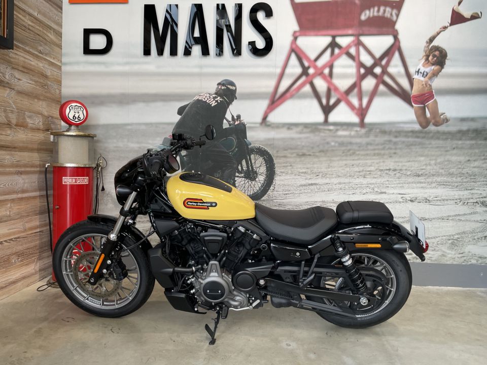 HARLEY-DAVIDSON SPORTSTER Nightster 975 RH 4