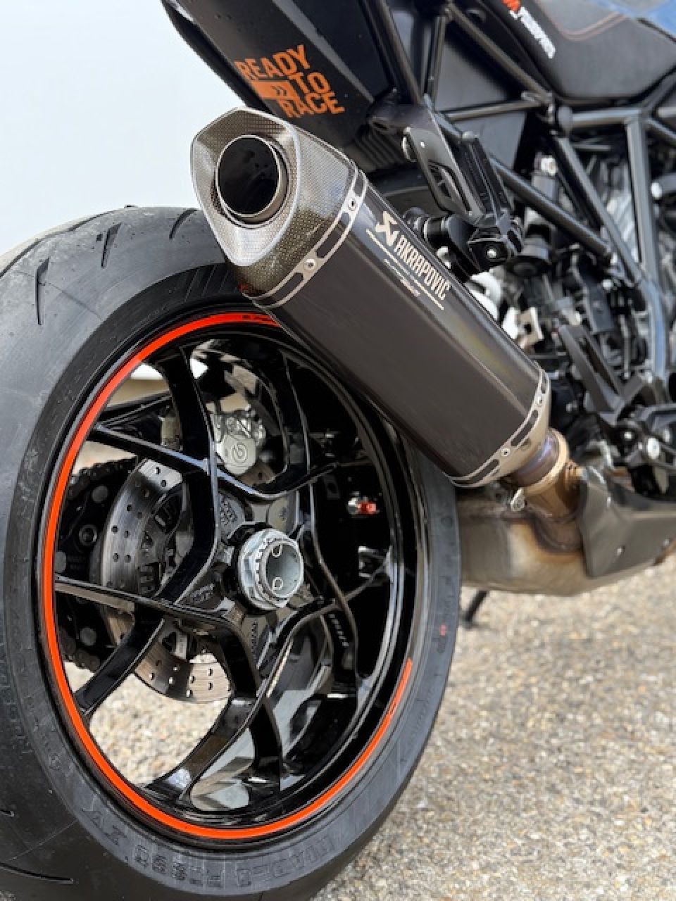 KTM 1290 SUPER DUKE R 4