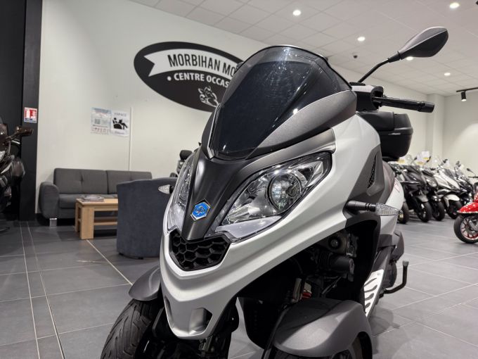 PIAGGIO MP3 300 HPE ABS ASR 4