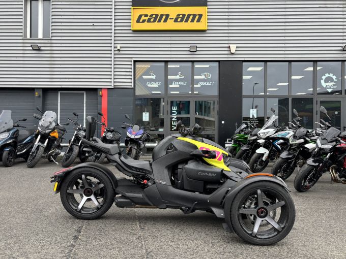 CAN-AM RYKER 900 SPORT 4