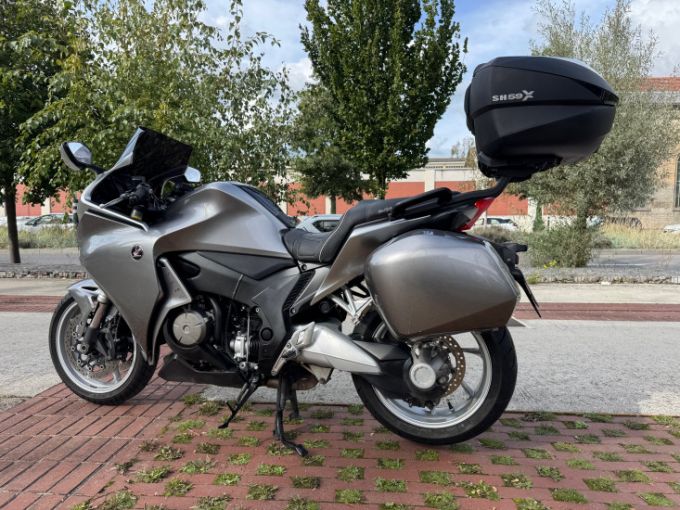 HONDA VFR1200F 4