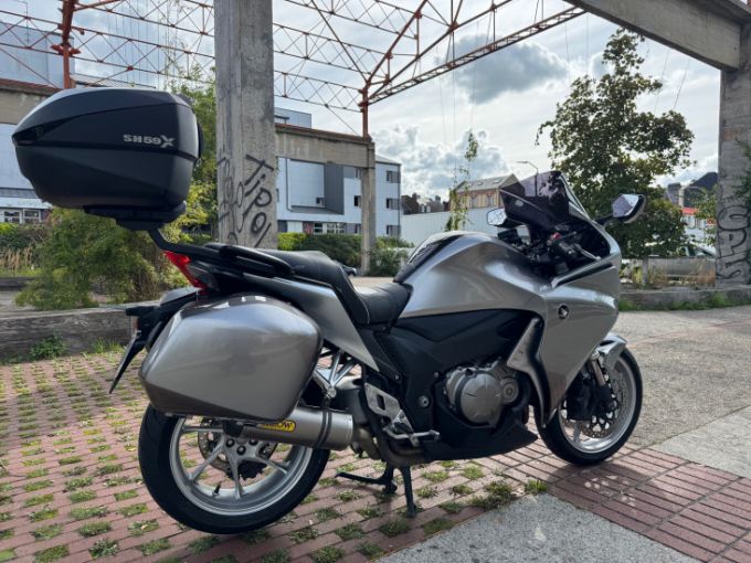 HONDA VFR1200F 4