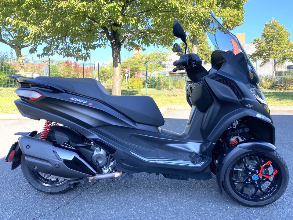 PIAGGIO MP3 400 RST SPORT 4