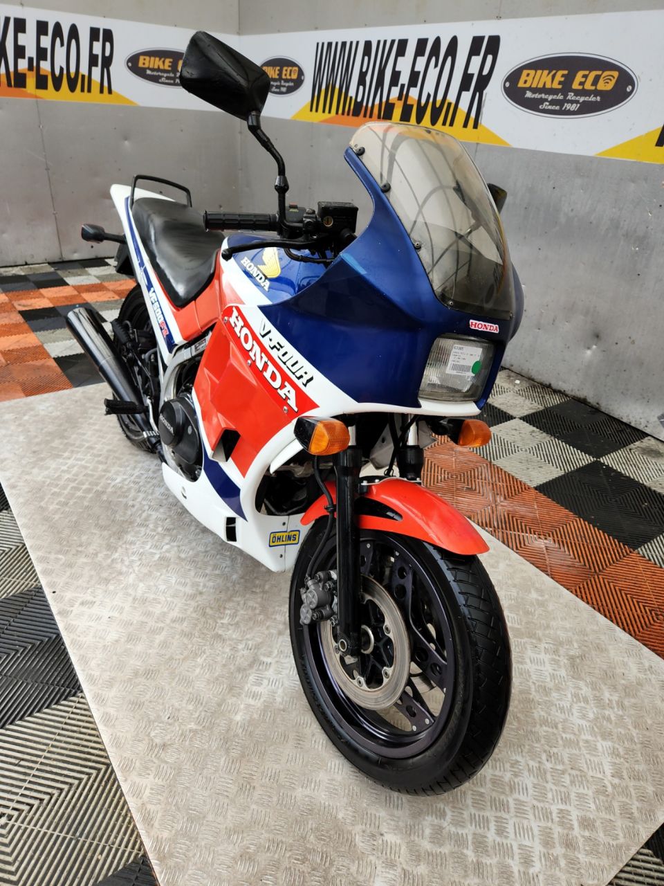 HONDA VF 4