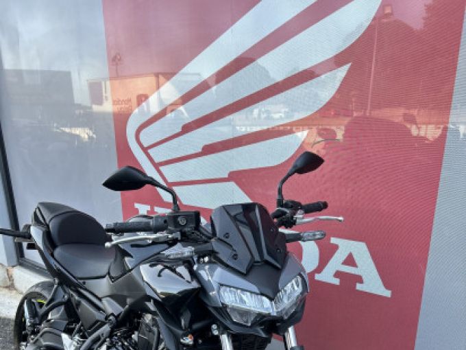 KAWASAKI Z650 ABS 4