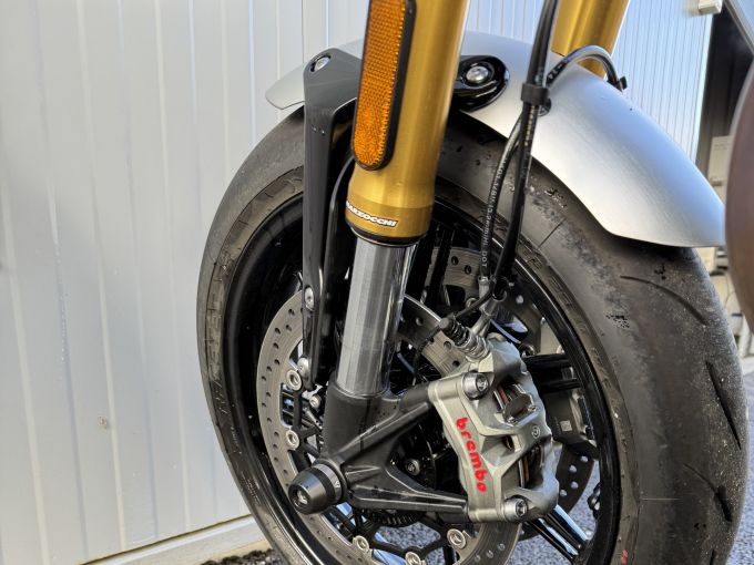 TRIUMPH SPEED TWIN 1200 4