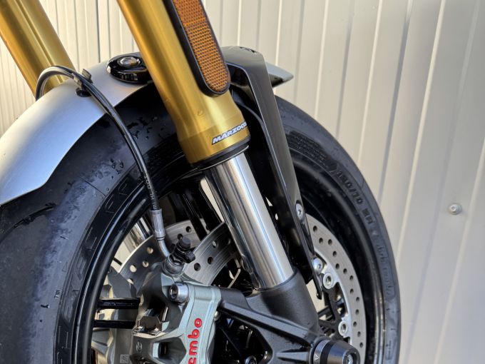 TRIUMPH SPEED TWIN 1200 4