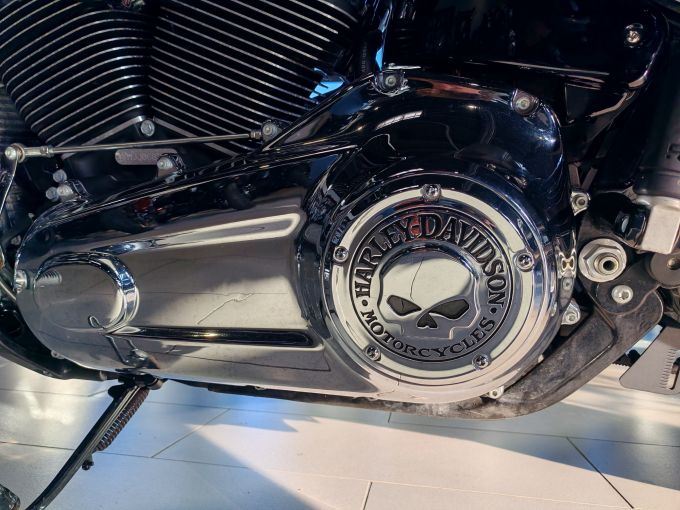 HARLEY-DAVIDSON SOFTAIL SPORT GLIDE 1745 4