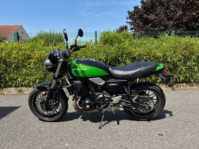 KAWASAKI Z 650 RS 4