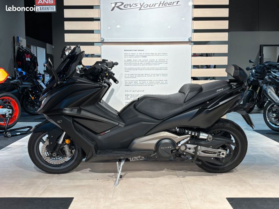KYMCO AK 550 4