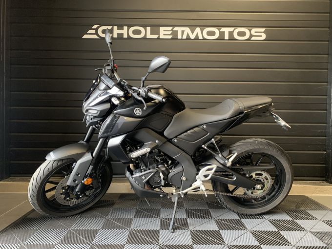 YAMAHA MT-125 4