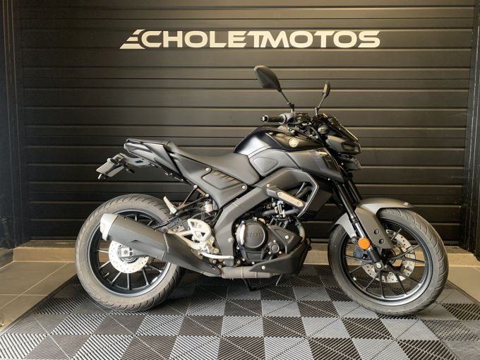 YAMAHA MT-125 4
