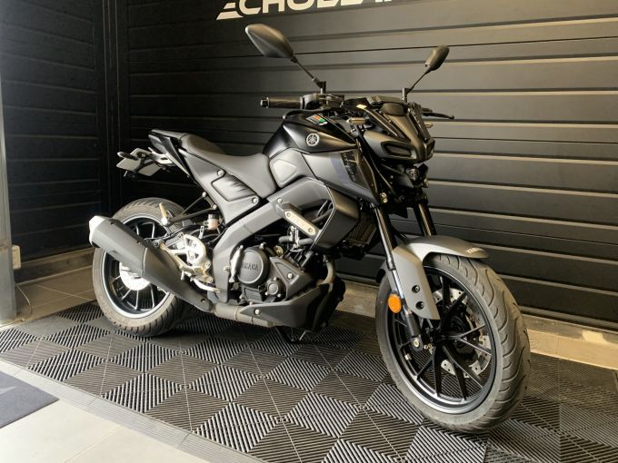 YAMAHA MT-125 4