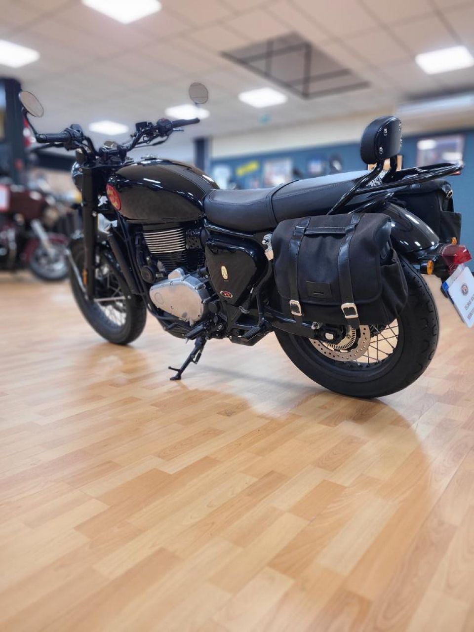 BSA BSA GOLDSTAR 650 SHADOW 4