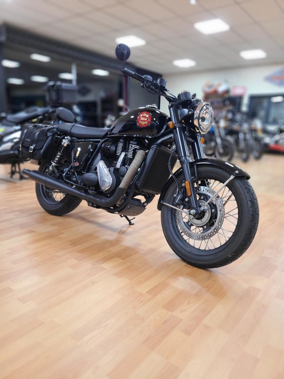 BSA BSA GOLDSTAR 650 SHADOW 4