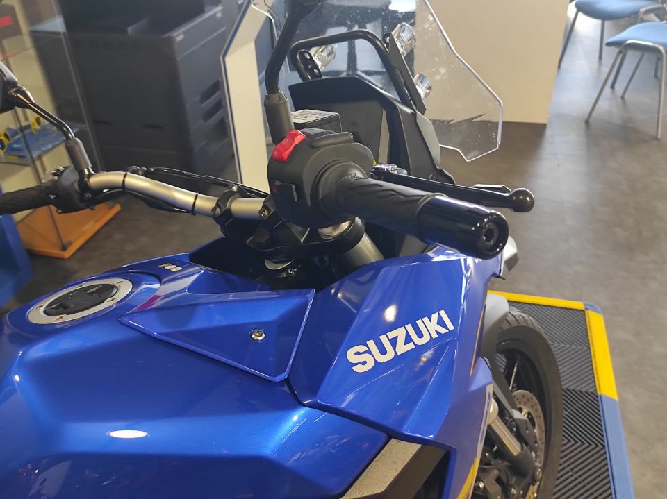 SUZUKI V-STROM 800SE 4