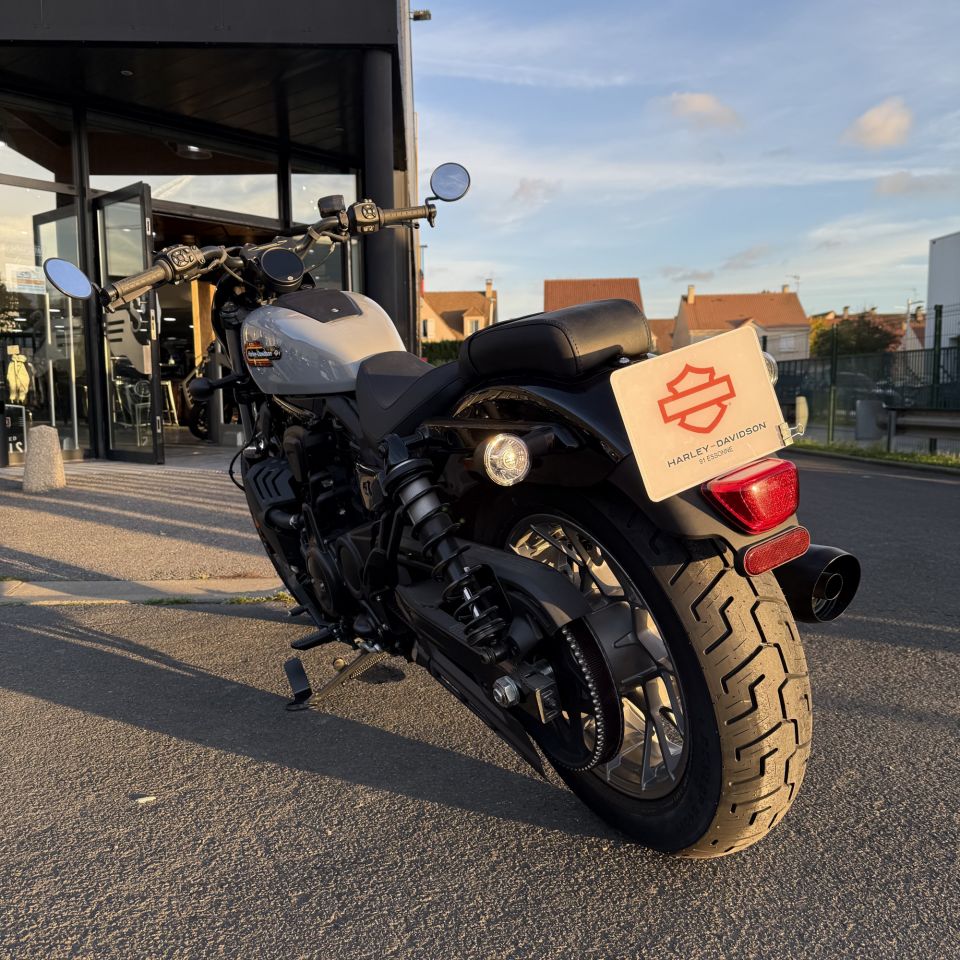 HARLEY-DAVIDSON SPORTSTER NIGHTSTER 975 SPECIAL 4