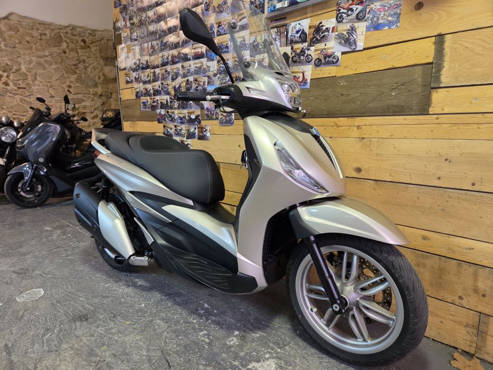 PIAGGIO BEVERLY 400 4