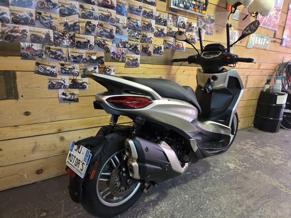 PIAGGIO BEVERLY 400 4