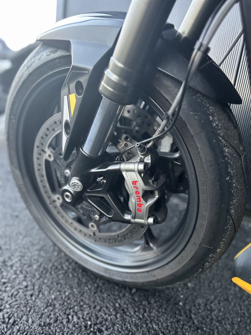 TRIUMPH STREET TRIPLE 765 RS 4