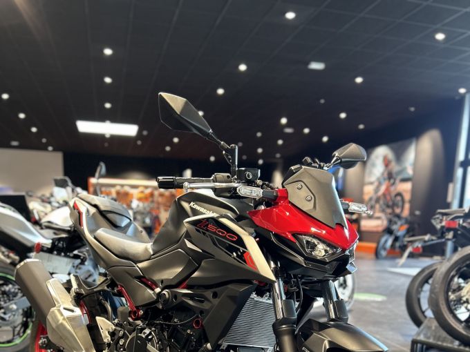 KAWASAKI Z 500 SE 4