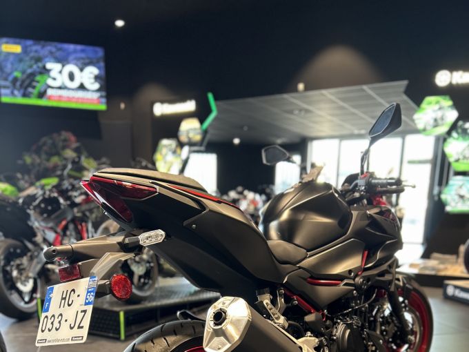 KAWASAKI Z 500 SE 4
