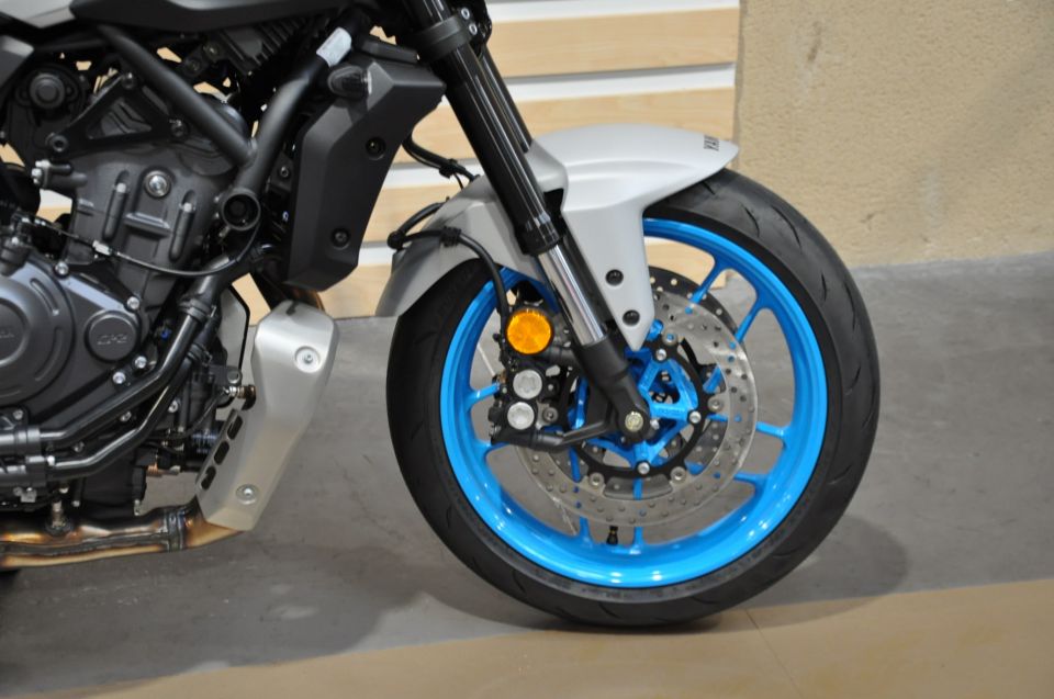 YAMAHA MT-07 (47.5CV) 4