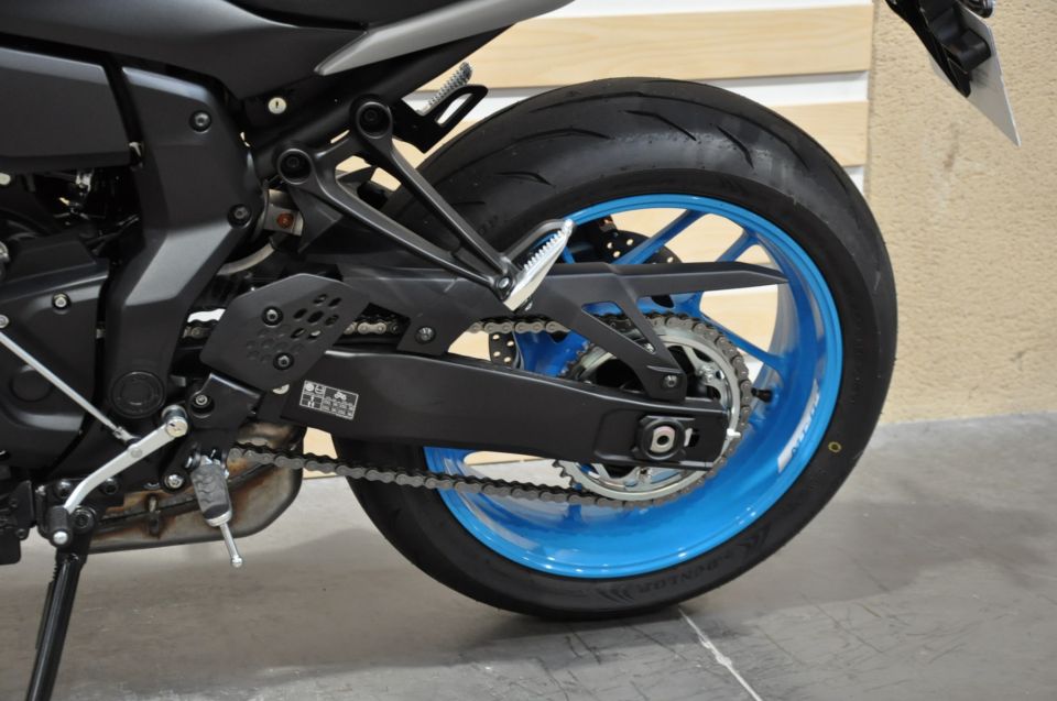 YAMAHA MT-07 (47.5CV) 4