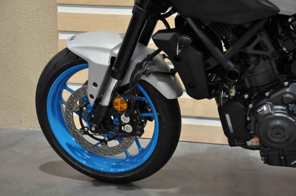 YAMAHA MT-07 (47.5CV) 4