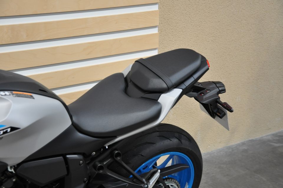 YAMAHA MT-07 (47.5CV) 4