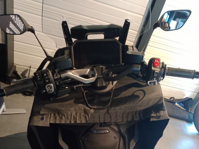 YAMAHA XP T-MAX 560 TECH MAX 4