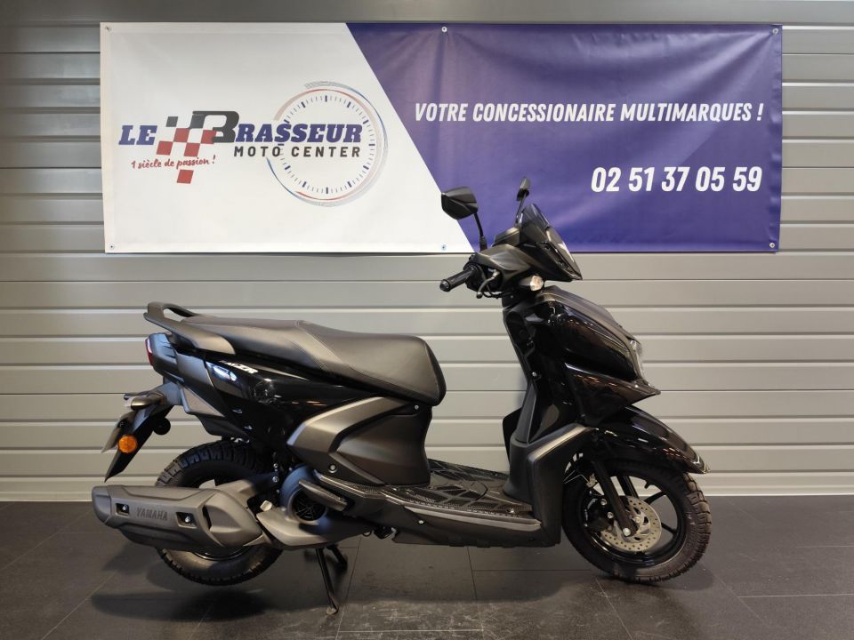 YAMAHA RayZR 125 4