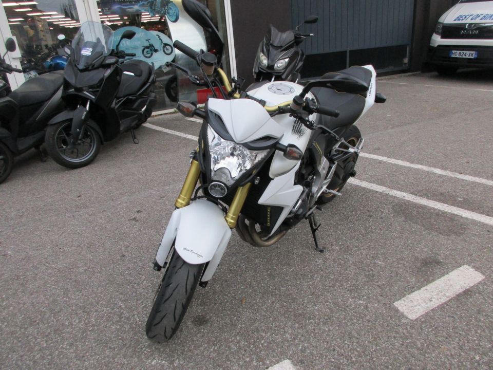 HONDA CB 1000 R 4