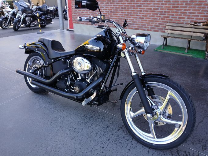 HARLEY-DAVIDSON SOFTAIL NIGHT TRAIN 1584 4