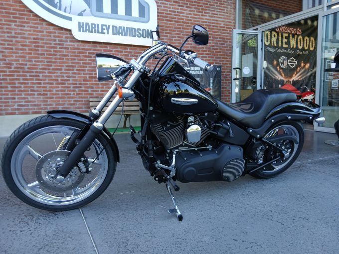 HARLEY-DAVIDSON SOFTAIL NIGHT TRAIN 1584 4