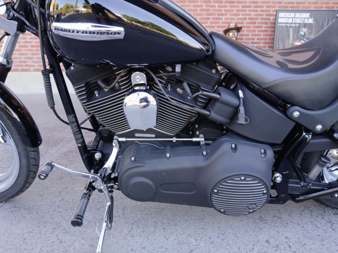 HARLEY-DAVIDSON SOFTAIL NIGHT TRAIN 1584 4
