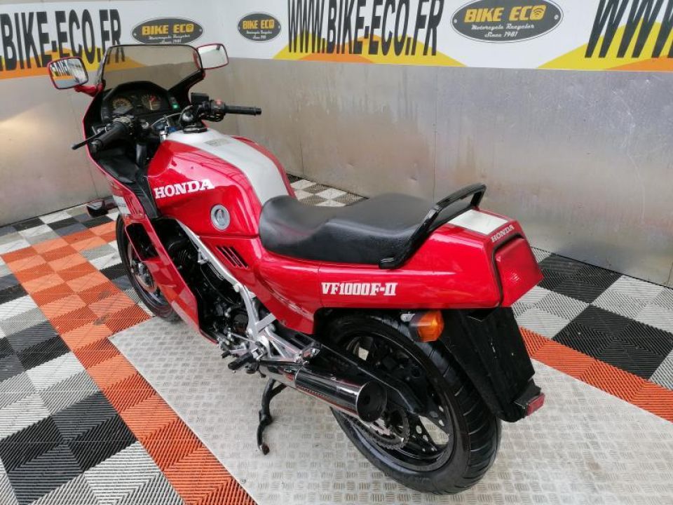 HONDA VF 1000 F 4